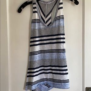 Racer back tank top; medium